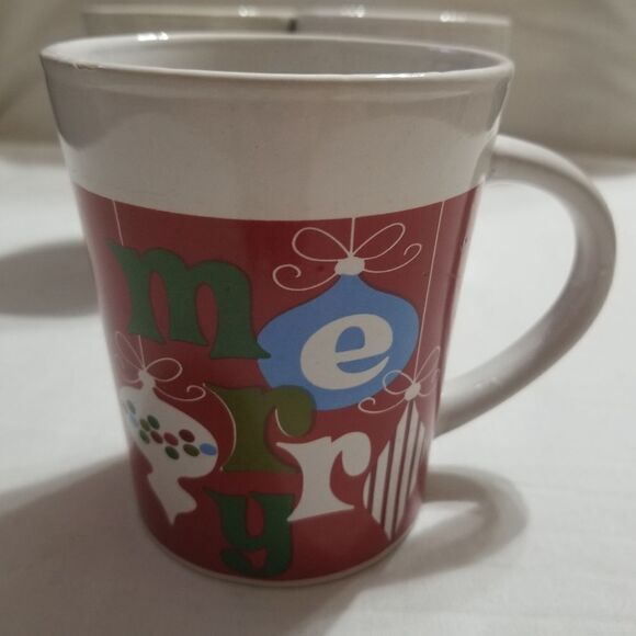 Royal Norfolk Christmas Mug Trio - Picture 5 of 10